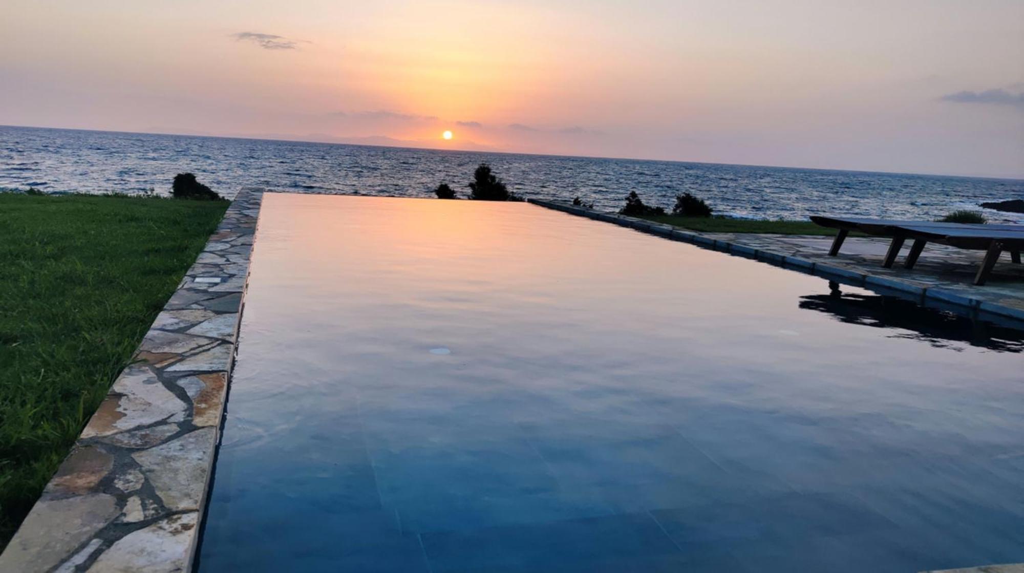 Real Life Homes Luxurious Seafront Villas Each With Their Own Private Pools Korakokhórion Exterior foto